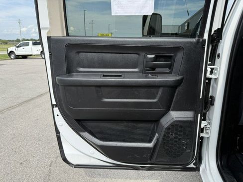 Used 2016 RAM 3500 Tradesman w/ Chrome Appearance Group image 26