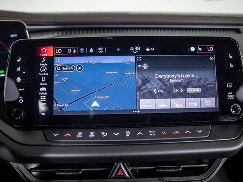 Used 2025 Dodge Charger Daytona Scat Pack w/ Track Pack image 20