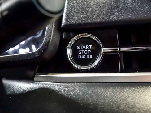 Used 2024 Mitsubishi Outlander SE AWD/4WD image 20