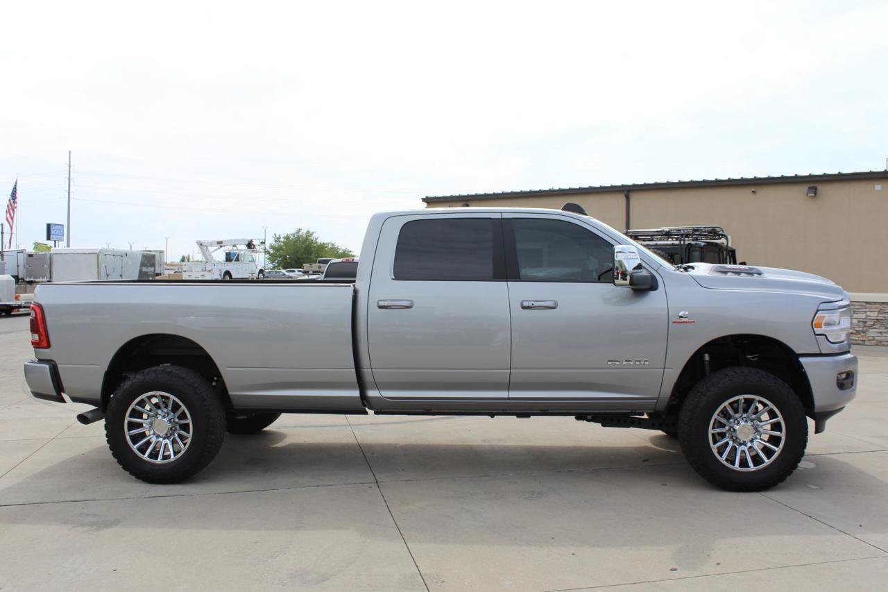 Used 2024 RAM 3500 Laramie w/ Sport Appearance Package AWD/4WD image 7