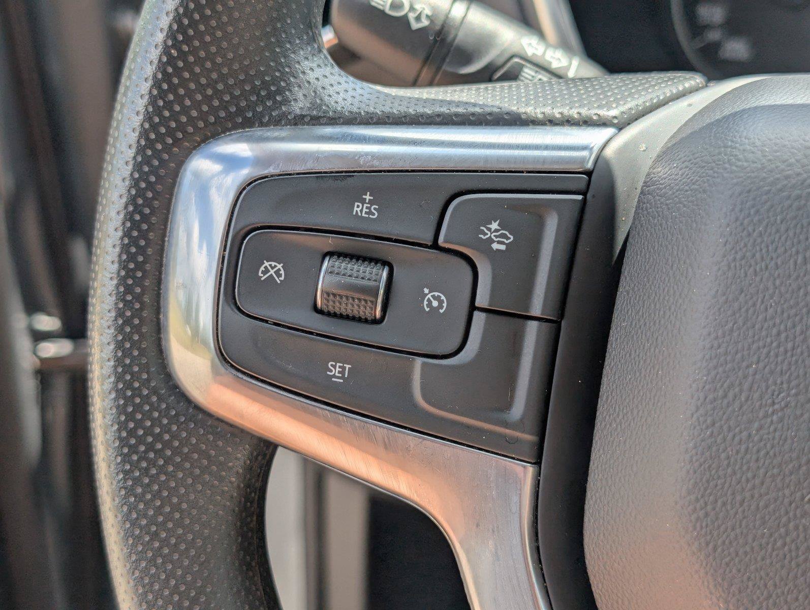 Used 2025 Chevrolet Blazer LT AWD/4WD image 30