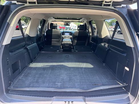 Used 2019 Ford Expedition Max Platinum AWD/4WD image 28