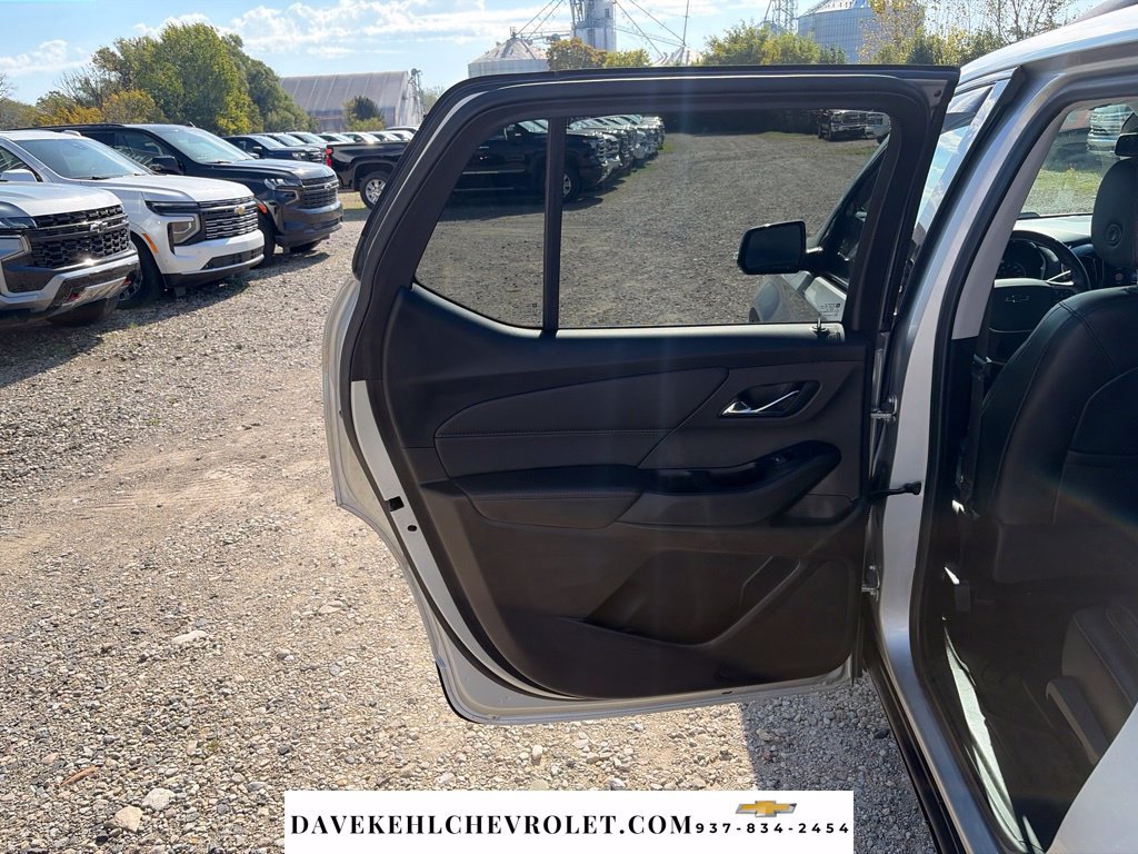 Used 2020 Chevrolet Traverse RS w/ LPO, Floor Liner Package AWD/4WD image 20