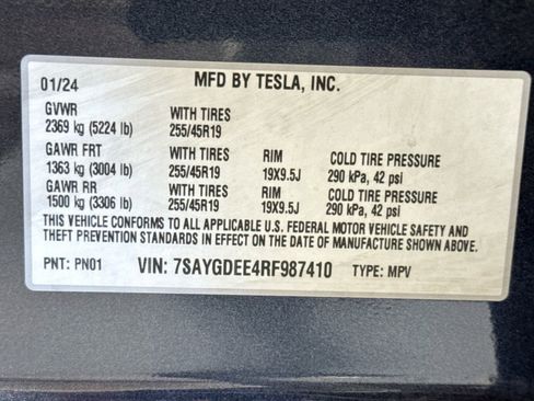 Used 2024 Tesla Model Y Long Range image 10