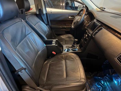 Used 2019 Ford Flex Limited image 13
