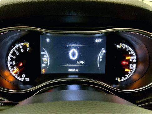 Used 2021 Jeep Grand Cherokee Laredo X image 19