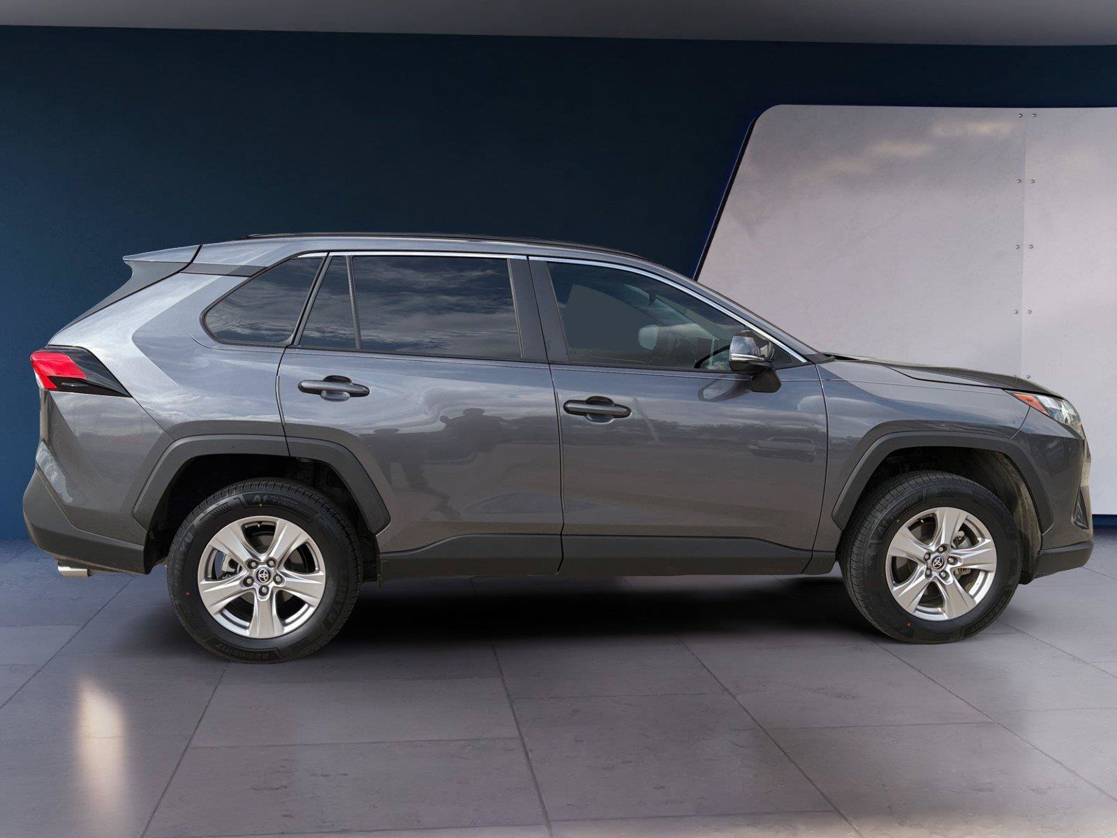 Used 2025 Toyota RAV4 XLE w/ Convenience Package FWD image 6