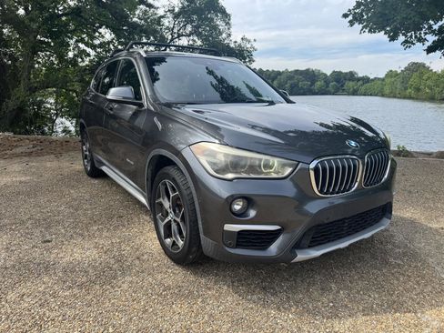 Used 2016 BMW X1 xDrive28i AWD/4WD image 1