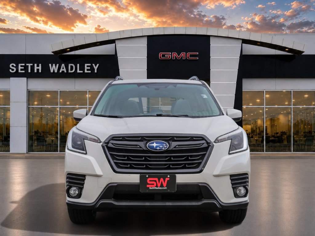 Used 2022 Subaru Forester Premium AWD/4WD image 2