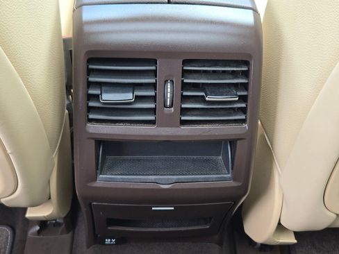 Used 2017 Mercedes-Benz GLE 350 image 24