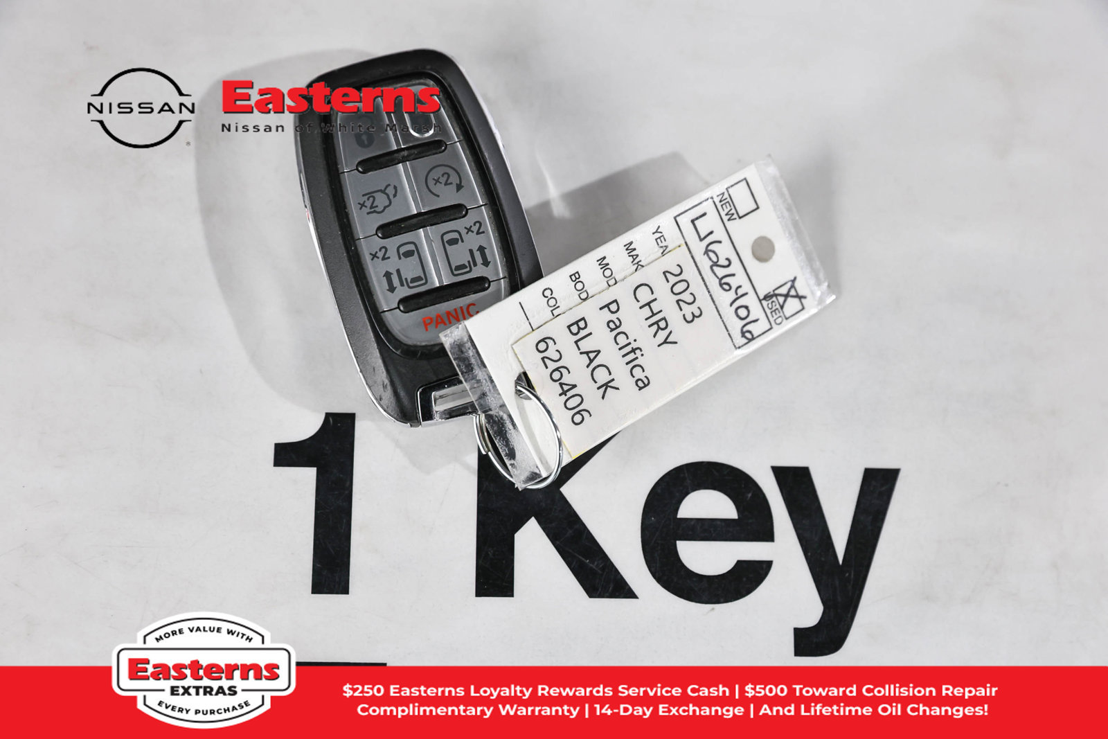 Used 2023 Chrysler Pacifica Touring-L FWD image 25