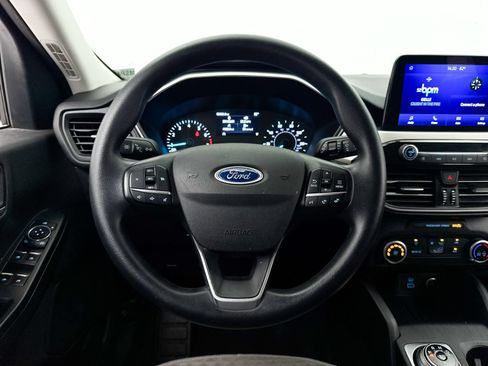 Used 2021 Ford Escape SE FWD image 25