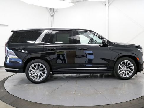 Used 2024 Cadillac Escalade Premium Luxury Platinum AWD/4WD image 8