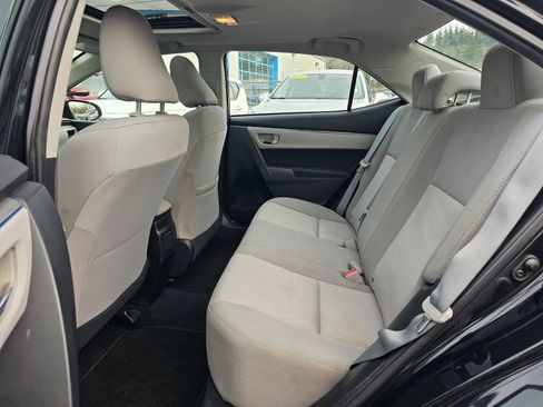 Used 2014 Toyota Corolla LE image 19