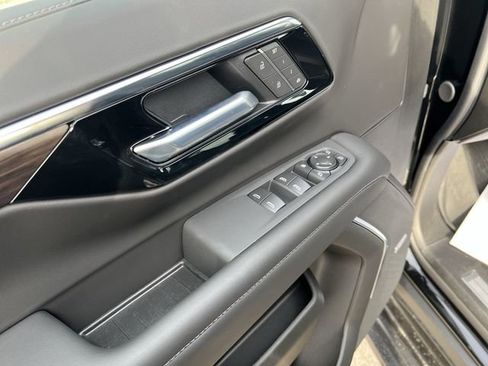 New 2026 Chevrolet Suburban LT w/ Comfort Package image 24