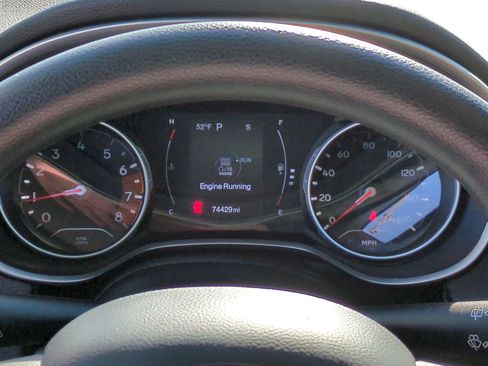 Used 2020 Jeep Compass Sport image 23