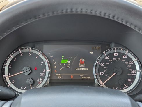 Used 2023 Toyota Highlander XLE image 30