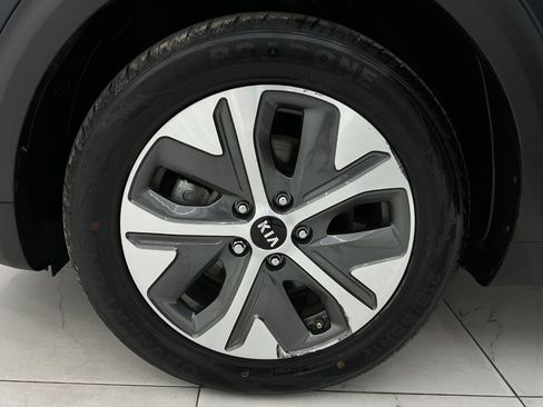 Used 2020 Kia Niro EX w/ Cold Weather Package FWD image 45