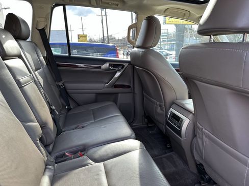 Used 2012 Lexus GX 460 image 33