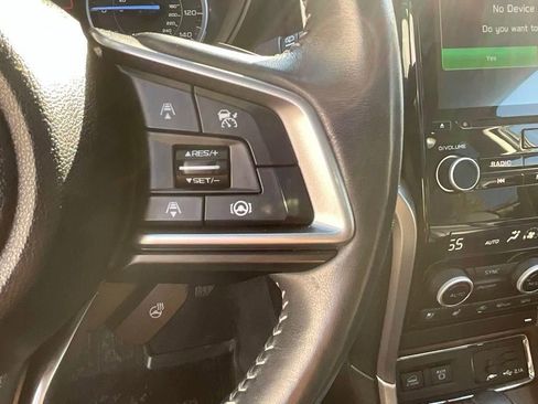 Used 2022 Subaru Ascent Touring image 16