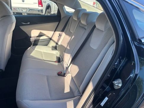 Used 2021 Honda Insight EX image 17