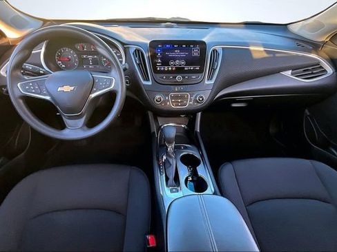 Used 2024 Chevrolet Malibu LT image 7