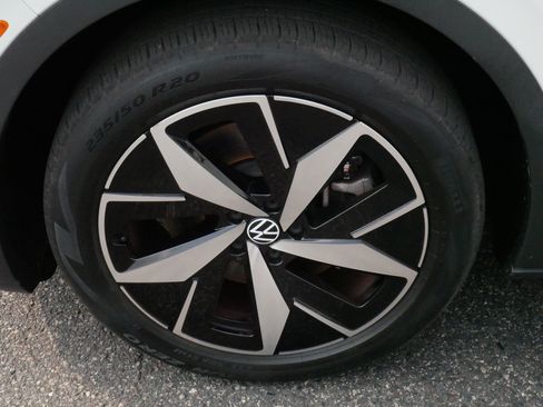 Certified 2023 Volkswagen ID.4 Pro S AWD/4WD image 15