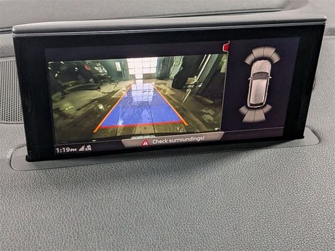 Used 2018 Audi Q7 3.0T Premium image 20