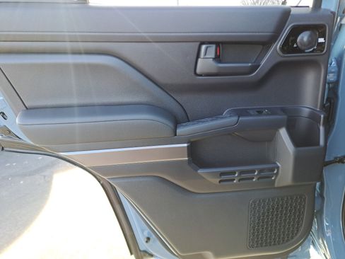 New 2025 Toyota 4Runner TRD Off-Road Premium image 19