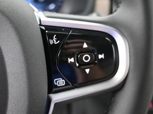 New 2026 Volvo XC90 B6 Plus w/ Protection Package Premier image 20