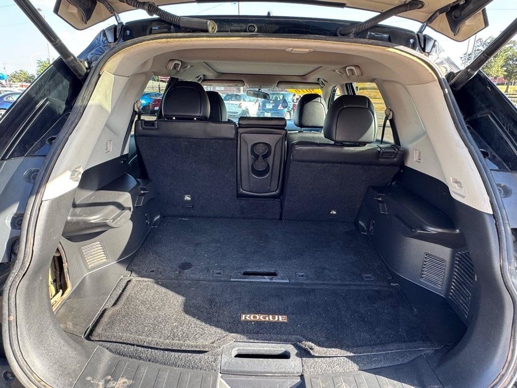 Used 2016 Nissan Rogue SL w/ SL Premium Package FWD image 15