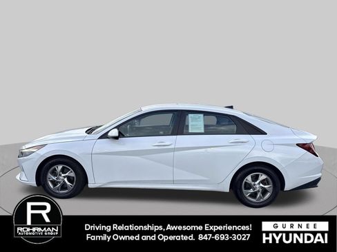 Used 2021 Hyundai Elantra SE FWD image 5