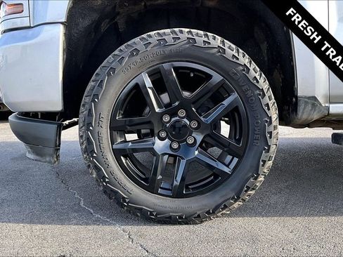 Used 2016 Chevrolet Silverado 1500 LT w/ All Star Edition image 33