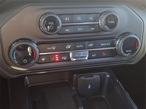 New 2025 Ford Bronco Outer Banks image 16