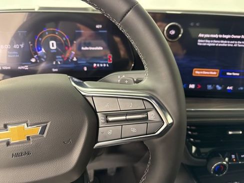 New 2026 Chevrolet Suburban Premier w/ Sun And Tow Package AWD/4WD image 35