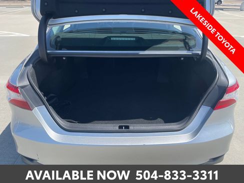Used 2019 Toyota Camry LE FWD image 20