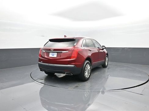 Used 2018 Cadillac XT5 Luxury w/ Driver Awareness Package image 7