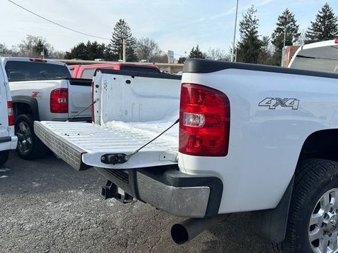 Used 2011 Chevrolet Silverado 3500 LT AWD/4WD image 20