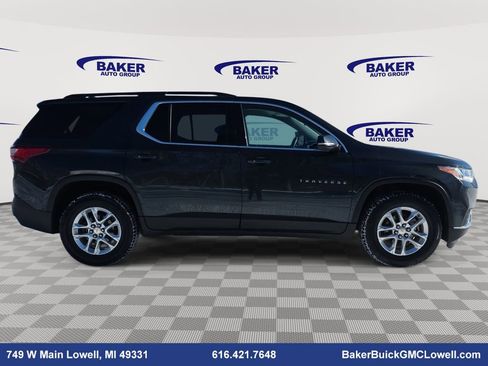 Used 2020 Chevrolet Traverse LT w/ Driver Confidence II Package image 4