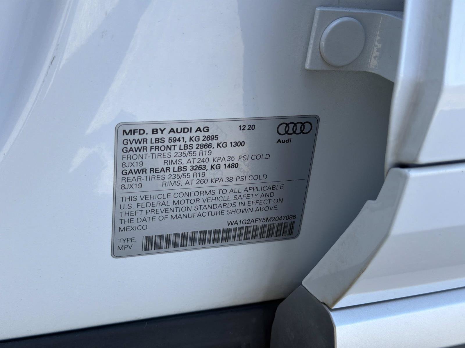 Used 2021 Audi Q5 e Premium w/ Convenience Package AWD/4WD image 29