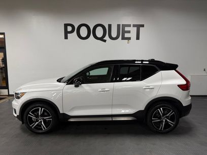 Used 2021 Volvo XC40 T5 R-Design