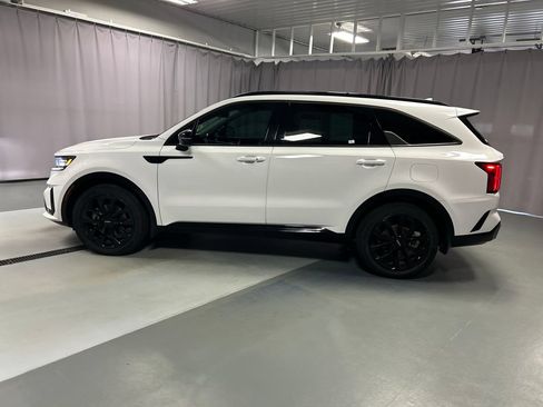 Used 2023 Kia Sorento SX FWD image 4