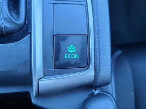 Used 2020 Honda Civic Sport image 21