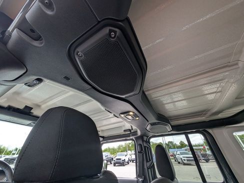 Used 2022 Jeep Wrangler Unlimited Rubicon 4xe w/ Cold Weather Group image 36