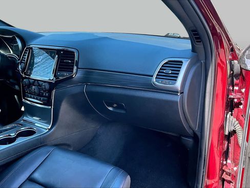 Used 2021 Jeep Grand Cherokee Limited w/ Trailer Tow Group IV AWD/4WD image 18