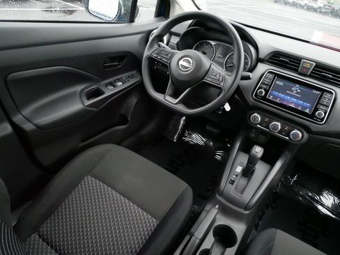 Used 2024 Nissan Versa S w/ Trunk Package FWD image 9