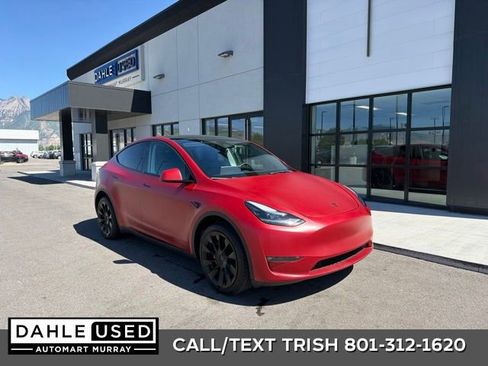 Used 2023 Tesla Model Y Long Range AWD/4WD image 1