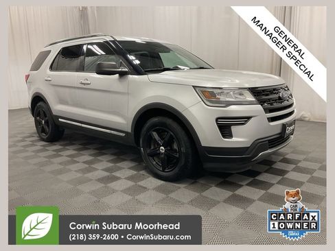 Used 2019 Ford Explorer XLT image 1