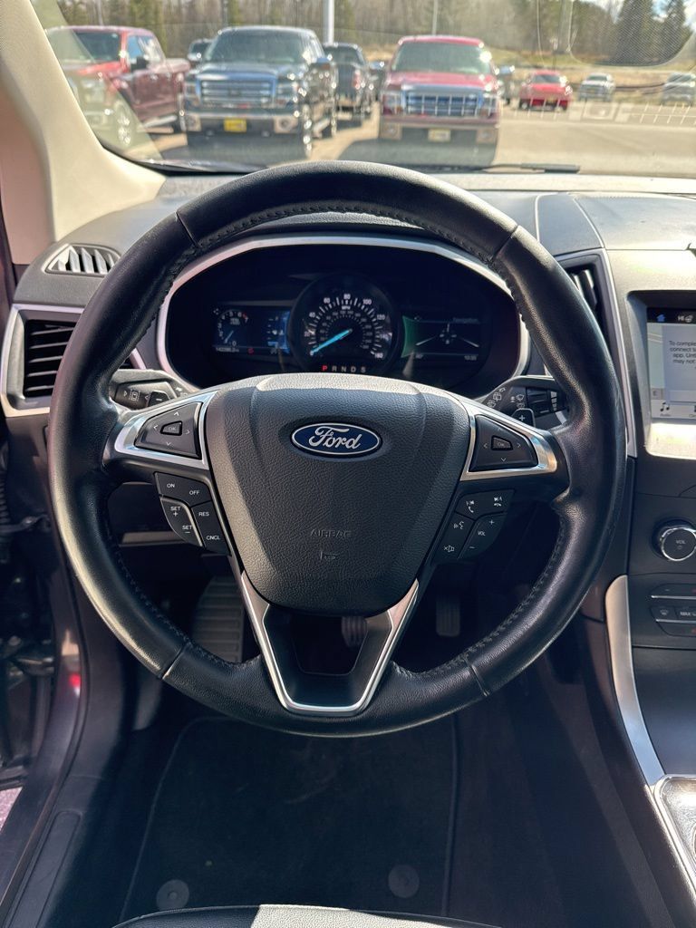 Used 2019 Ford Edge SEL w/ Cold Weather Package AWD/4WD image 19