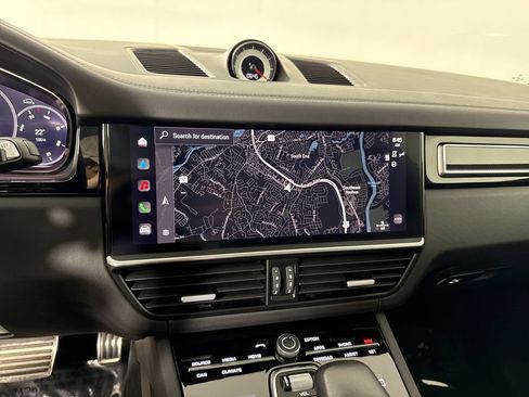 Certified 2023 Porsche Cayenne GTS AWD/4WD image 27